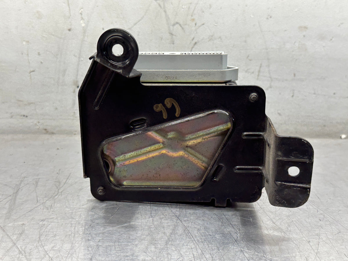 9904 Ford Mustang GT Constant Control Relay Unit Module CCRM OEM 66