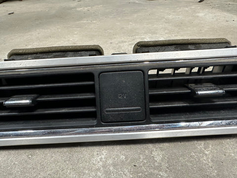 10-14 Ford Mustang Center AC Heater Air Vent OEM AR33-19C681-A #73