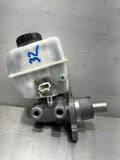 10-14 Ford Mustang GT Auto Brake Master Cylinder and Reservoir OEM #32